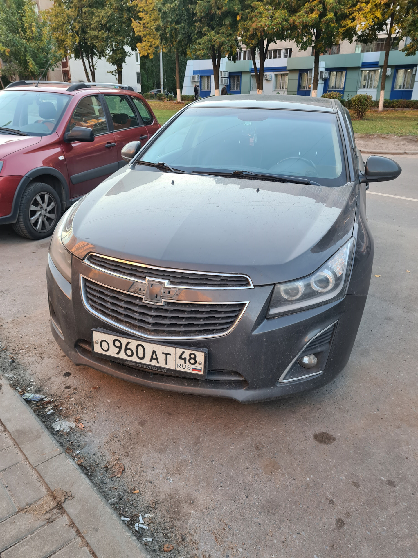 Скомуниздили знак с переднего бампера. — Chevrolet Cruze (1G), 1,8 л, 2013  года | запчасти | DRIVE2