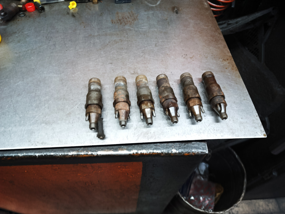 Замена распылителей форсунок — Mercedes-Benz S-Class (W140), 3,5 л ...