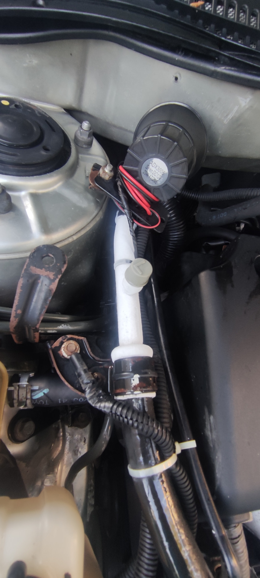 Обмерзание трубок кондиционера — Toyota Avensis II, 2 л, 2007 года ...