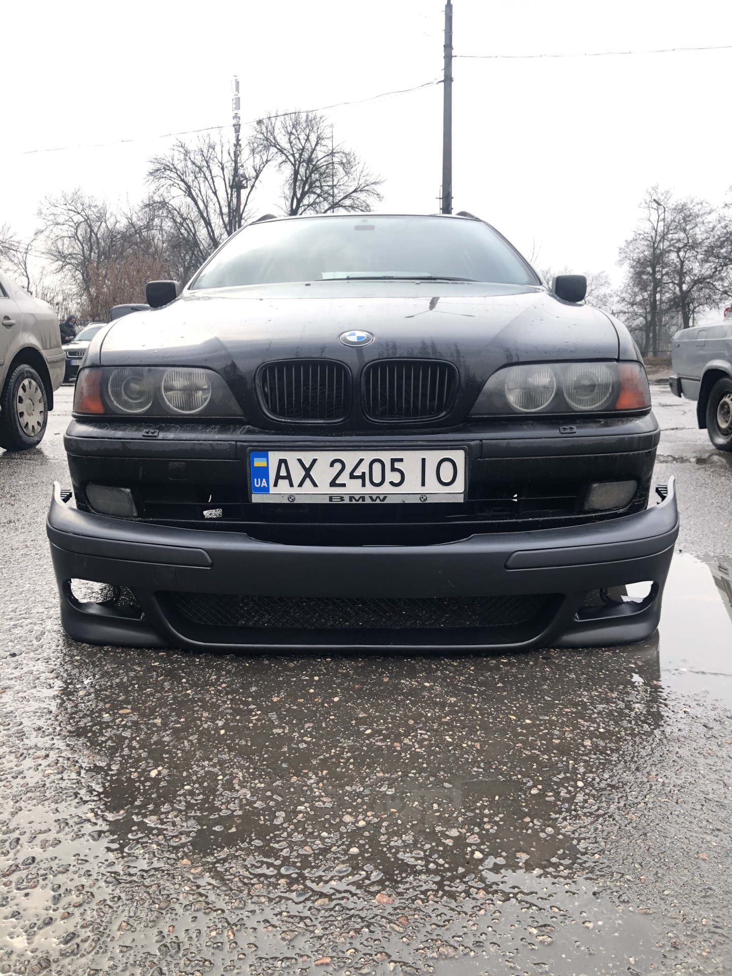 Установка M бампера и номера на магнитах — BMW 5 series Touring (E39), 2,5  л, 1997 года | стайлинг | DRIVE2