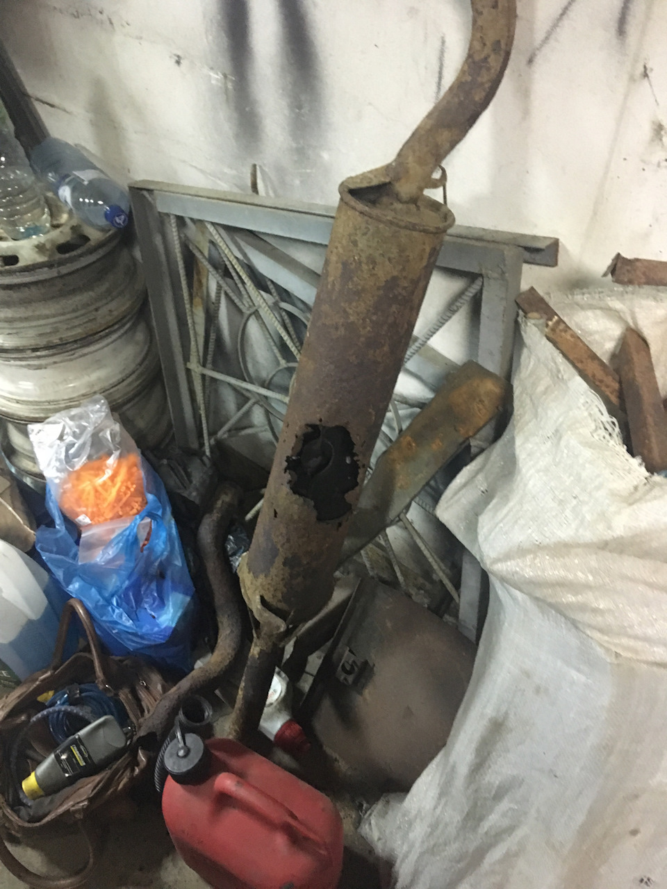 Все глушители сгнили — LADA 21099, 1,5 л., 1999 года | своими руками ...