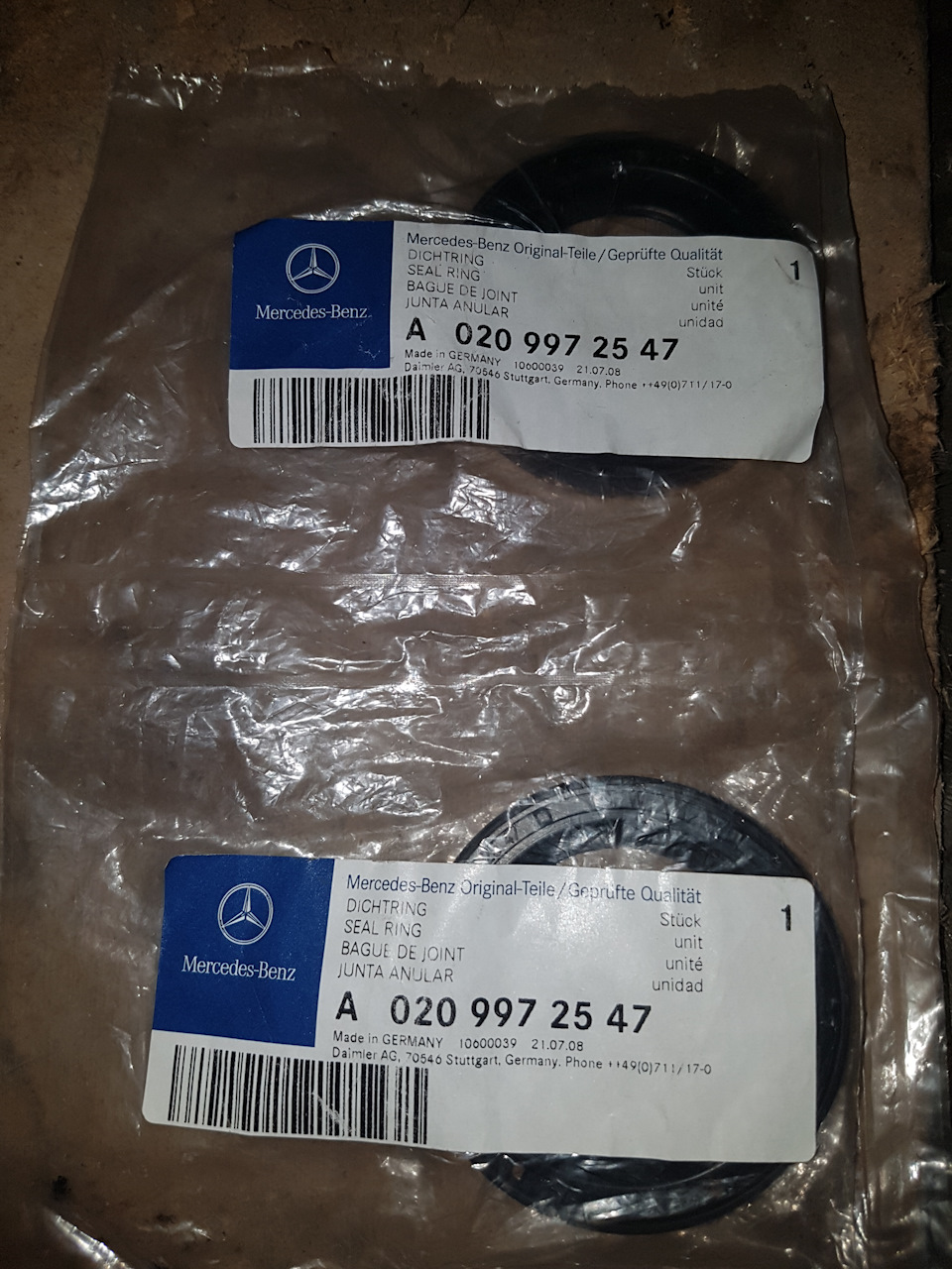 Photo from the logbook Mercedes-Benz C-Class (W202). Found on photo: A0209972547, 10000039