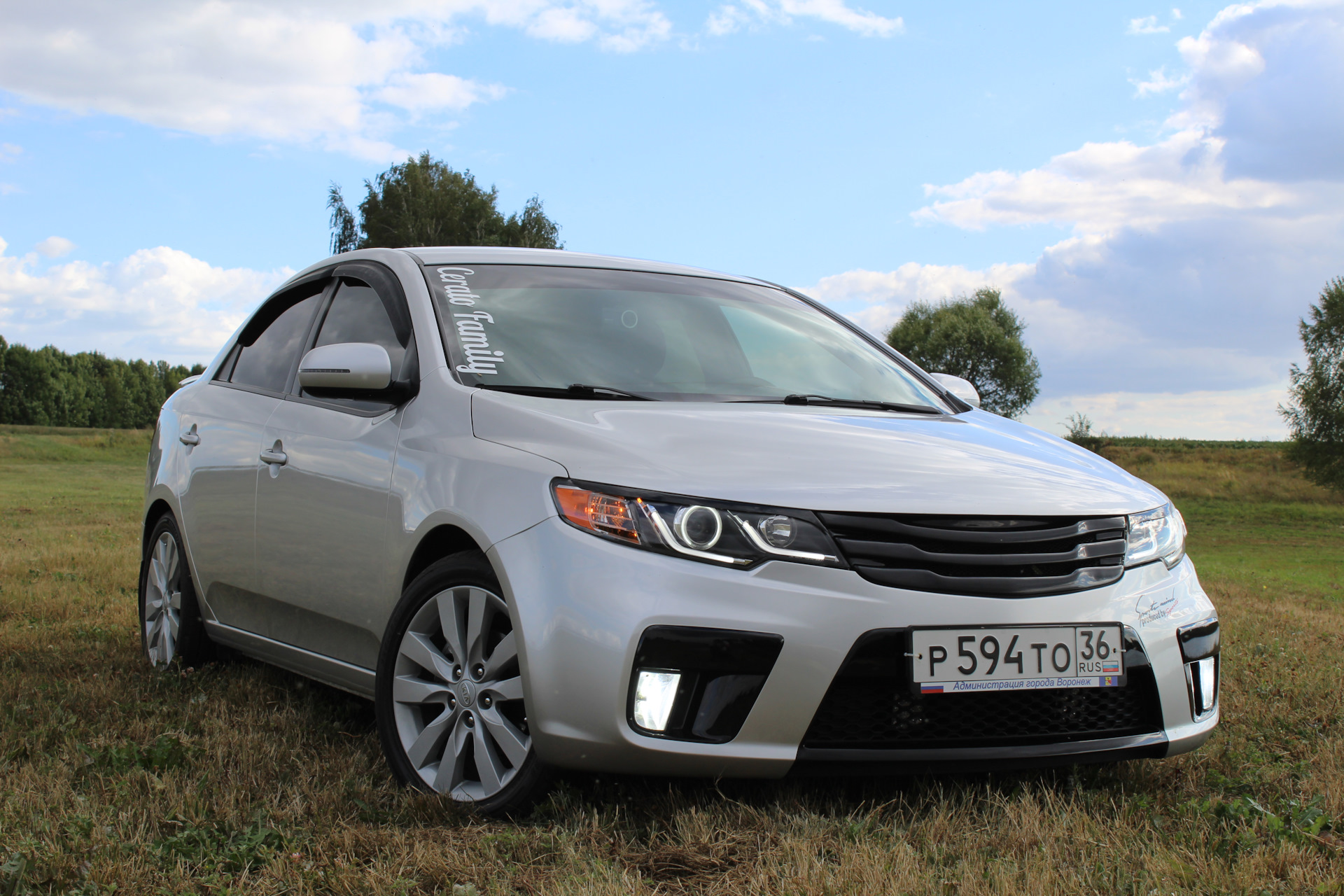 Бордюры/поребрики - KIA Cerato Koup (1G), 2 л, 2011 года наблюдение DRIVE2