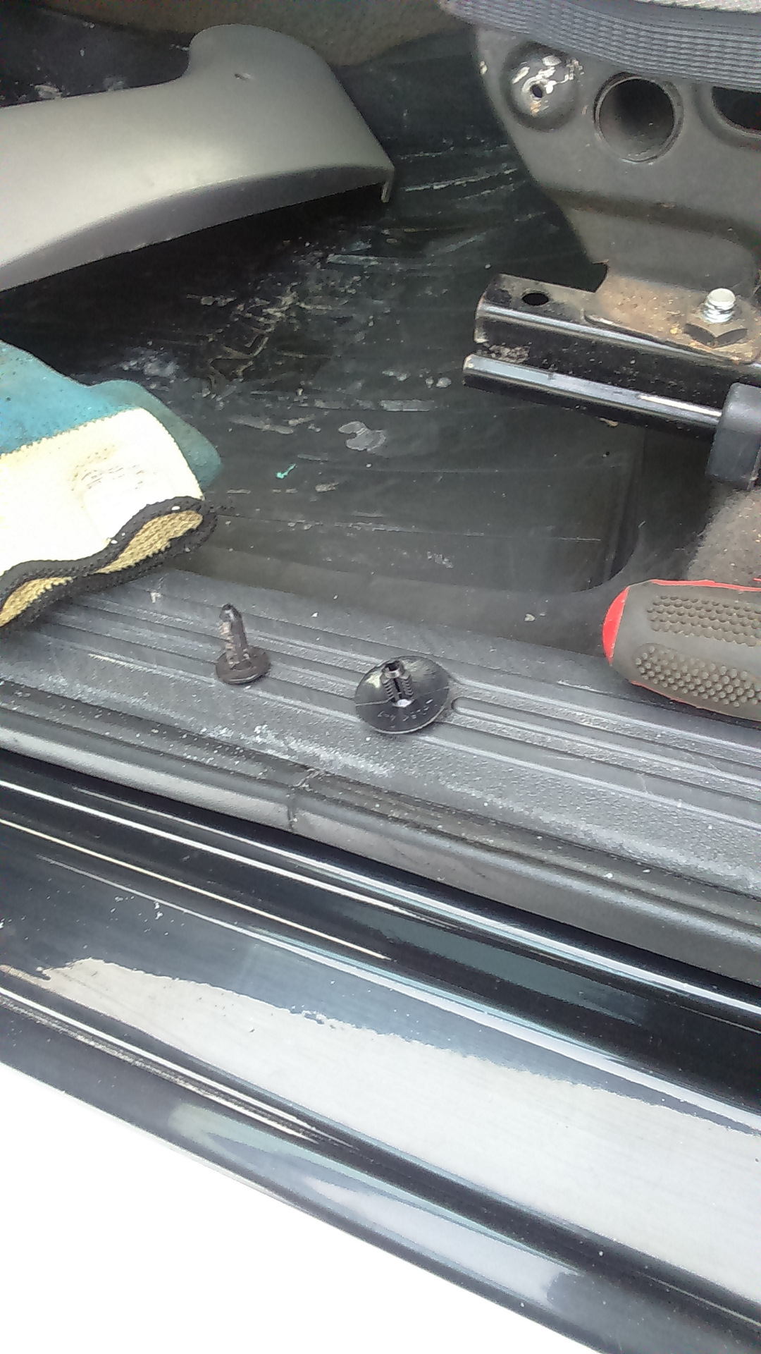 Регулировка спинки сиденья — Lada Калина универсал, 1,6 л, 2012 года ...