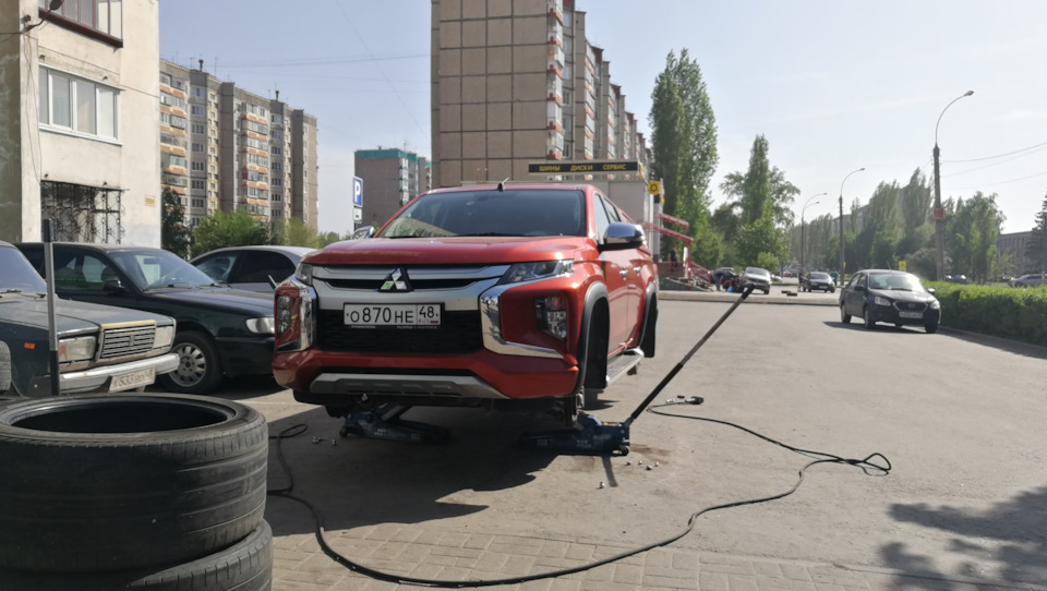 BF Goodrich AT KO2 265/60 18 — Mitsubishi L200 (5G), 2,4 л, 2019 года ...