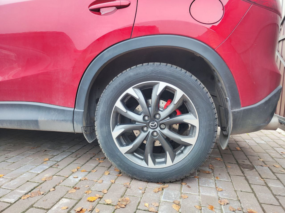 эх, уже на зиме, на тете смотрелись бы гораздо интереснее — Mazda CX-5 (1G)