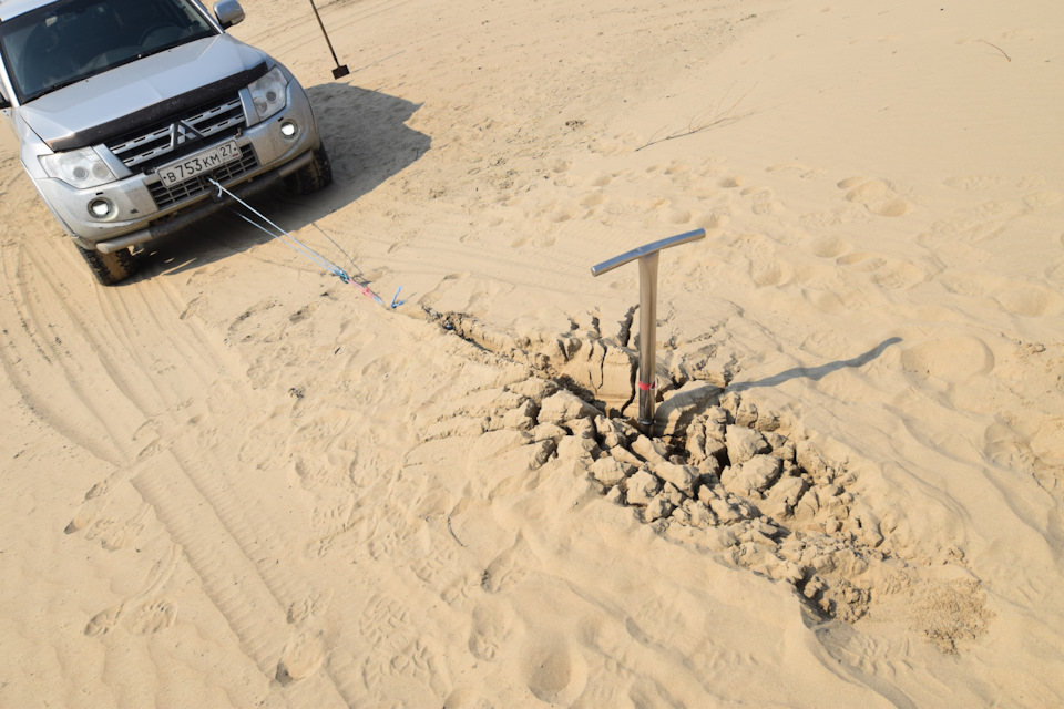 крепление троса к барабану — Mitsubishi Pajero (4G), 3 л, 2011 года ...