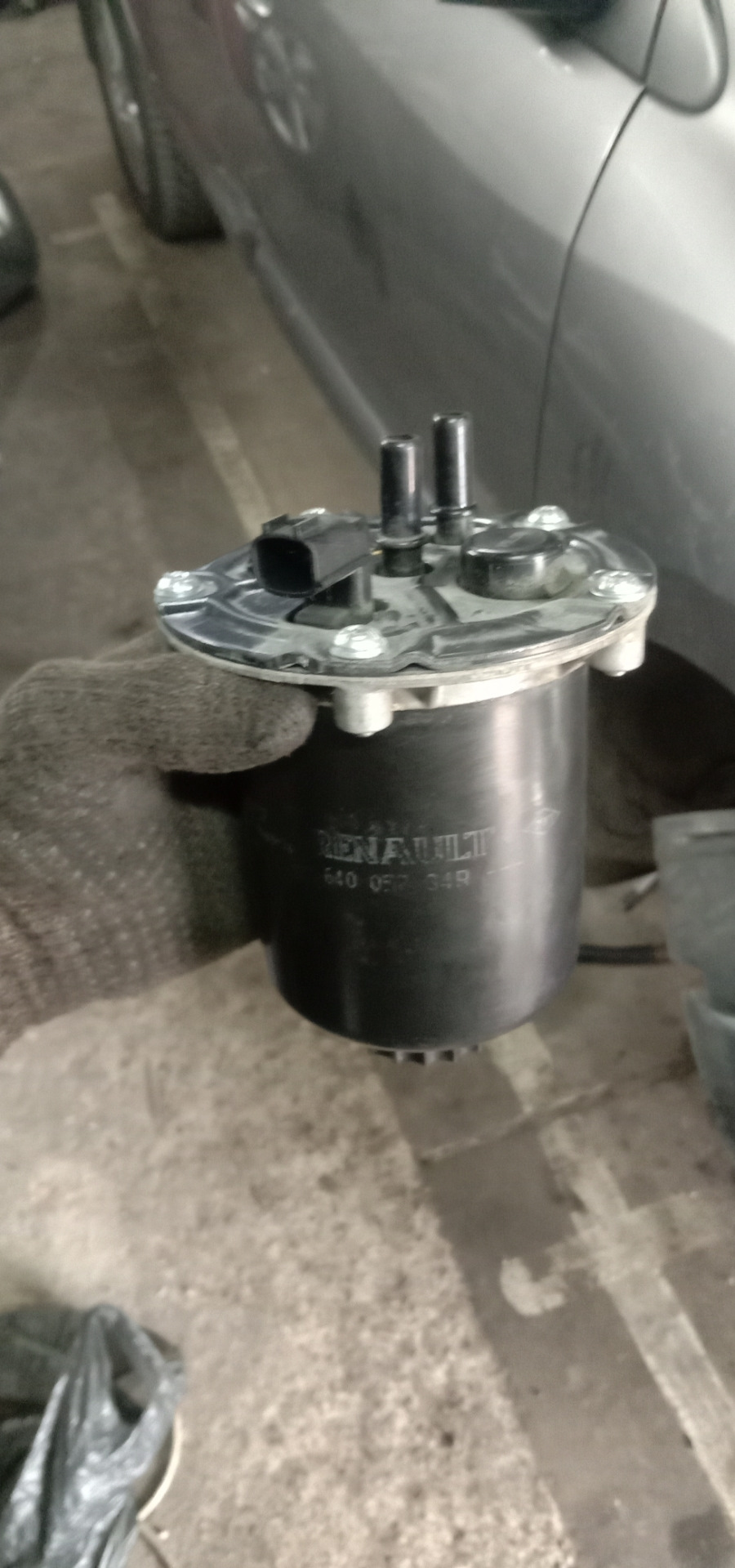 Топливный разборный фильтр от дастера — Renault Megane III, 1,5 л, 2014 .