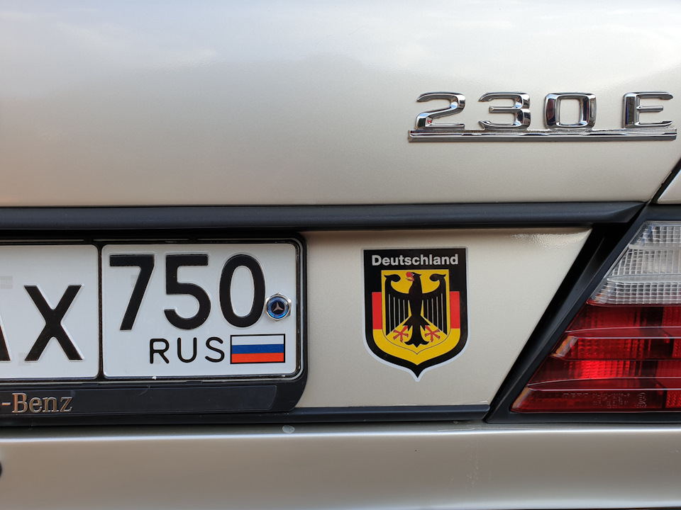 Наклейка — Mercedes-Benz E-Class (W124), 2,3 л, 1989 года | аксессуары ...
