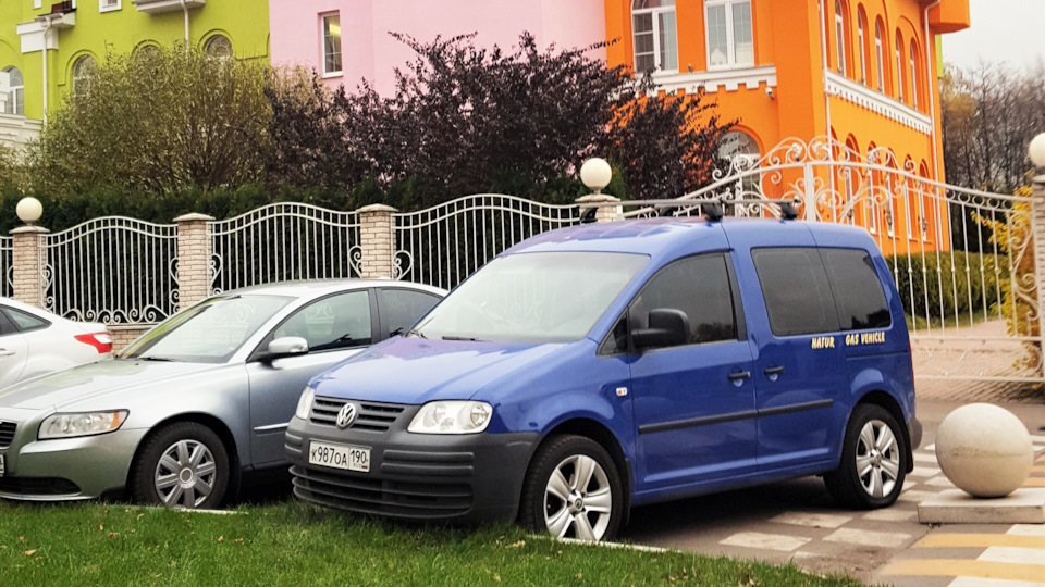 volkswagen caddy ecofuel 2 0 drive2