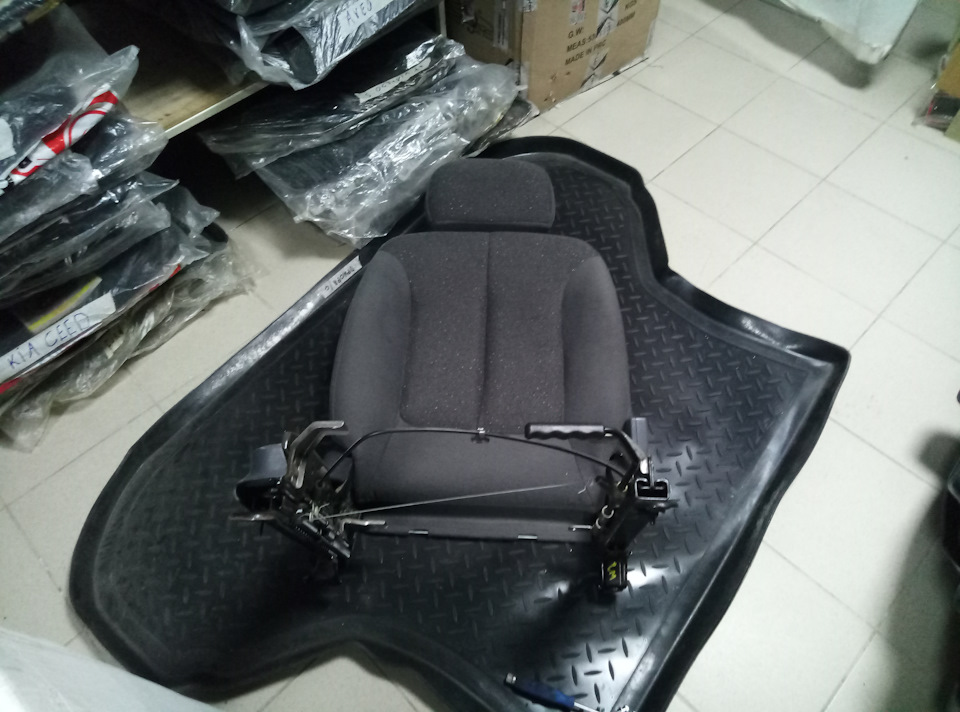 Обогрев передних сидений — Hyundai Accent (2G), 1,5 л, 2008 года ...