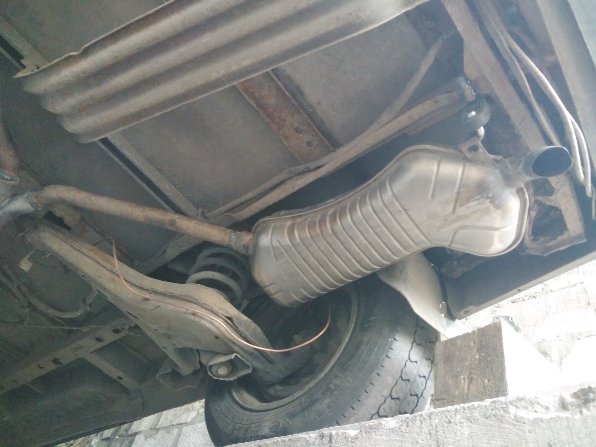 Выхлопная система Ауди — Volkswagen Caravelle (T4), 1,9 л, 1994 года ...
