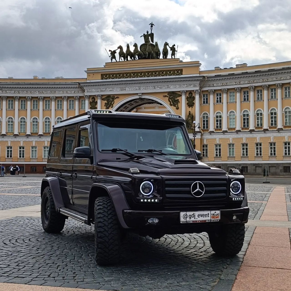 С днем рождения, Санкт-Петербург! — Mercedes-Benz G-Class (W463), 3,2 л,  1994 года | просто так | DRIVE2