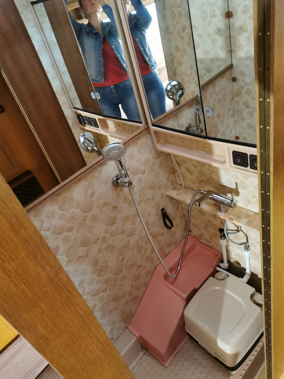 Фото в бортжурнале Mitsubishi Pajero Sport (3G)