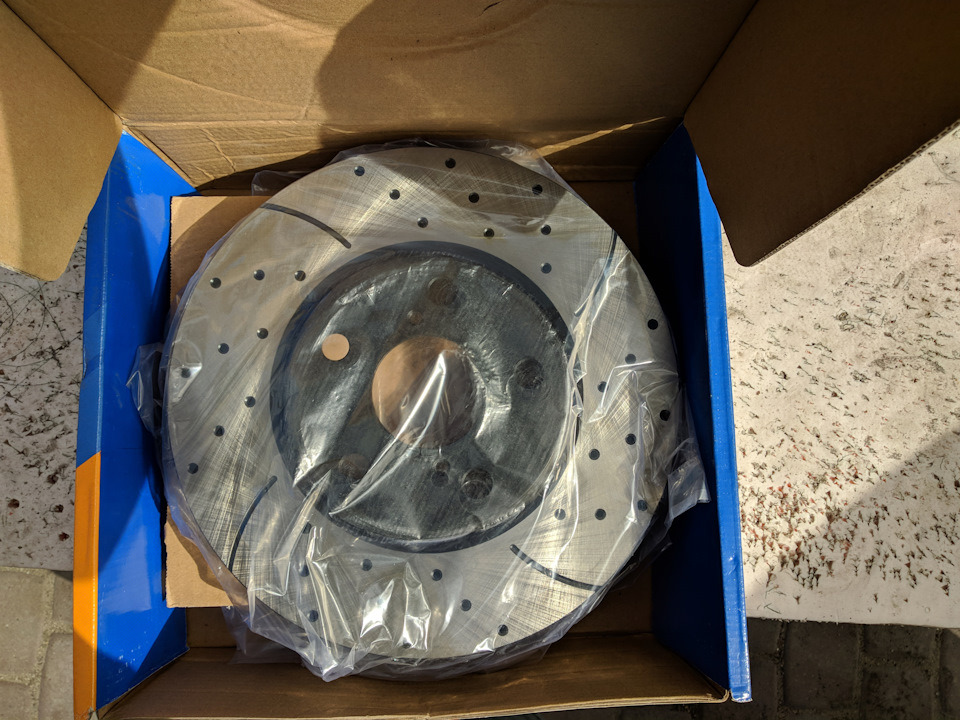 eMAAAgM5 uA 960 Направленные тормозные диски как ставить