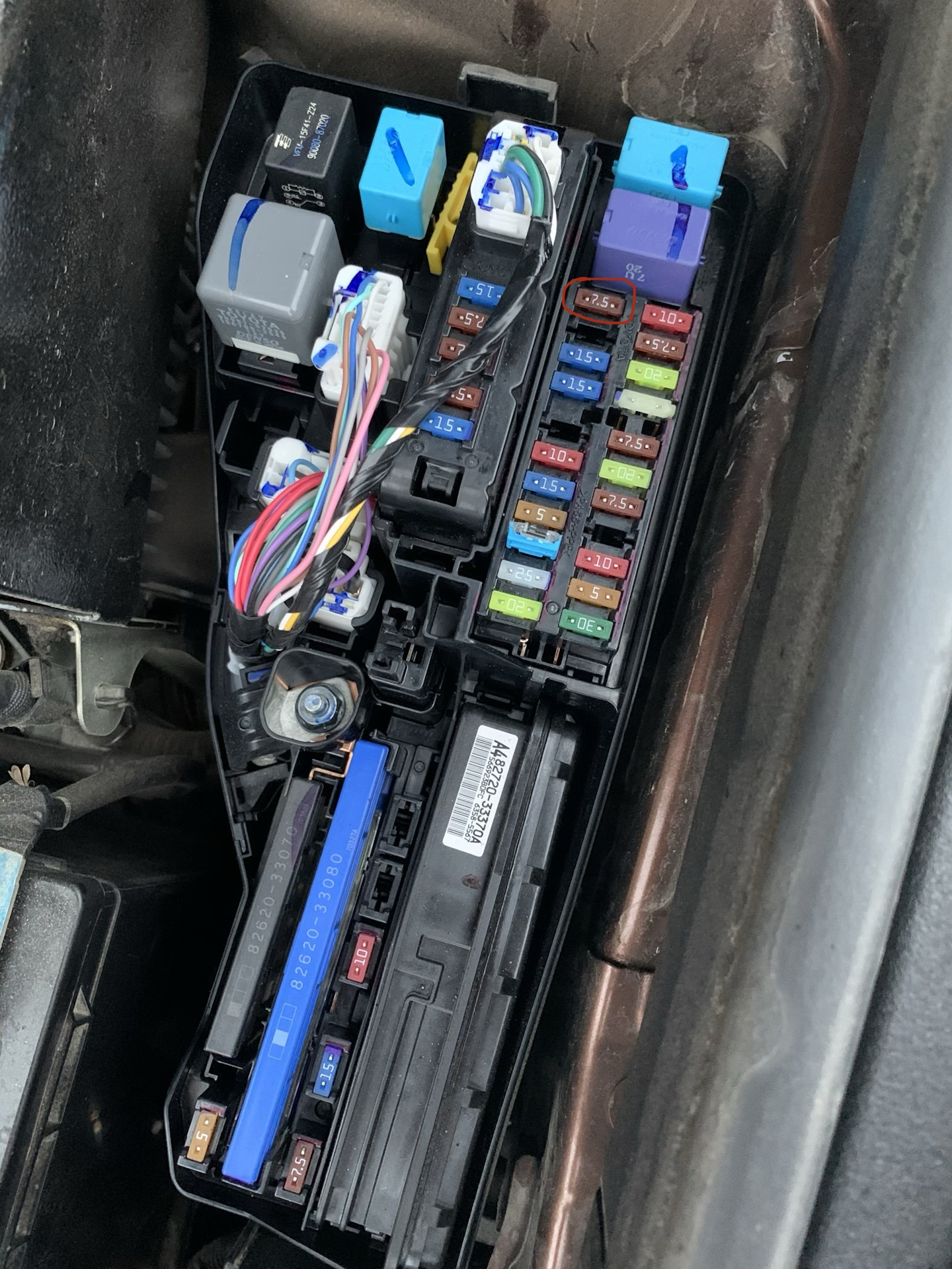 Предохранитель обогрева заднего стекла камри 50