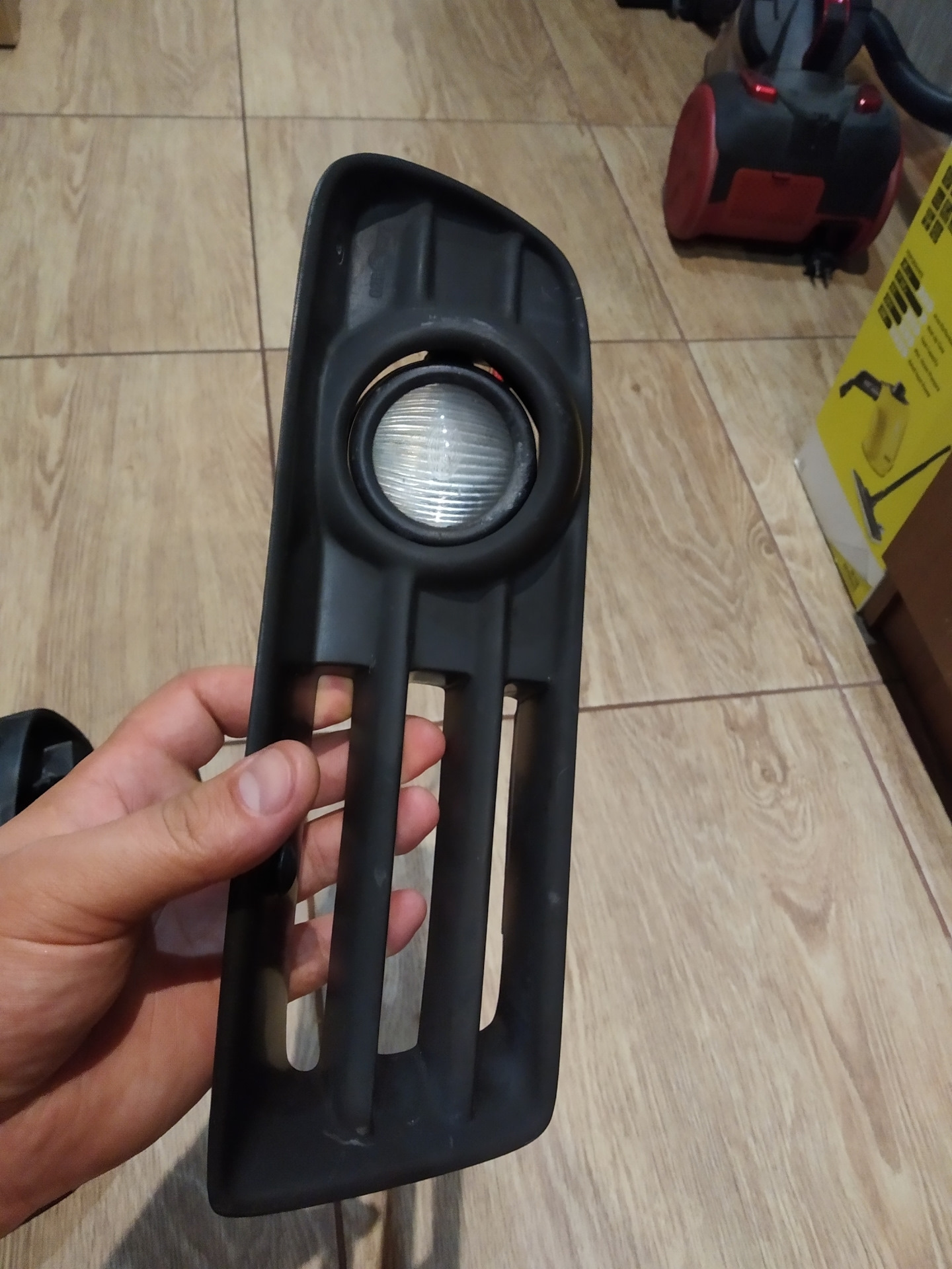 Противотуманки Hella — Volkswagen Golf Mk4, 1,4 л, 2001 года | стайлинг ...