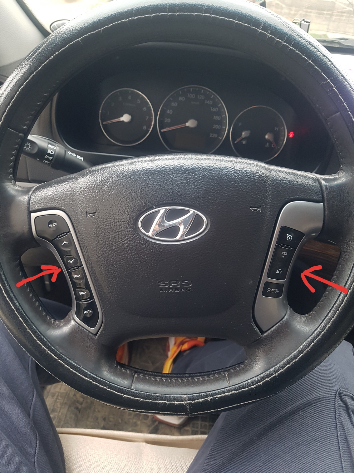 Замена дефлекторов на новые - Hyundai Santa Fe (2G), 2,2 л, 2010 года аксессуары