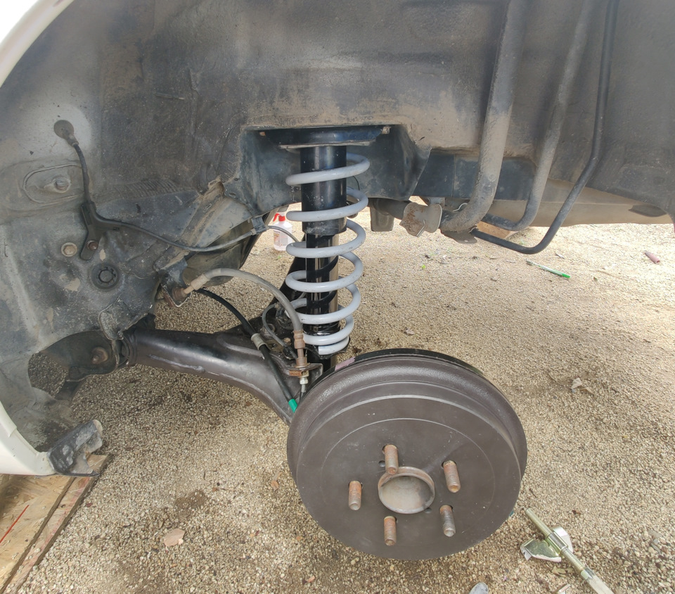 Передняя подвеска тойота приус 20. Задняя подвеска prius 20. Подвеска тойота приус 20. Запчасти задней подвески приус 20. Передняя подвески приус 20.