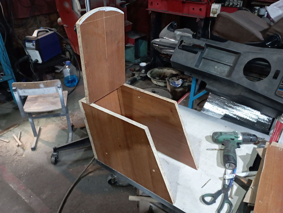 Самодельный подлокотник в Газ 2410.Часть 1. — ГАЗ 2410, 2,4 л, 1988 ...