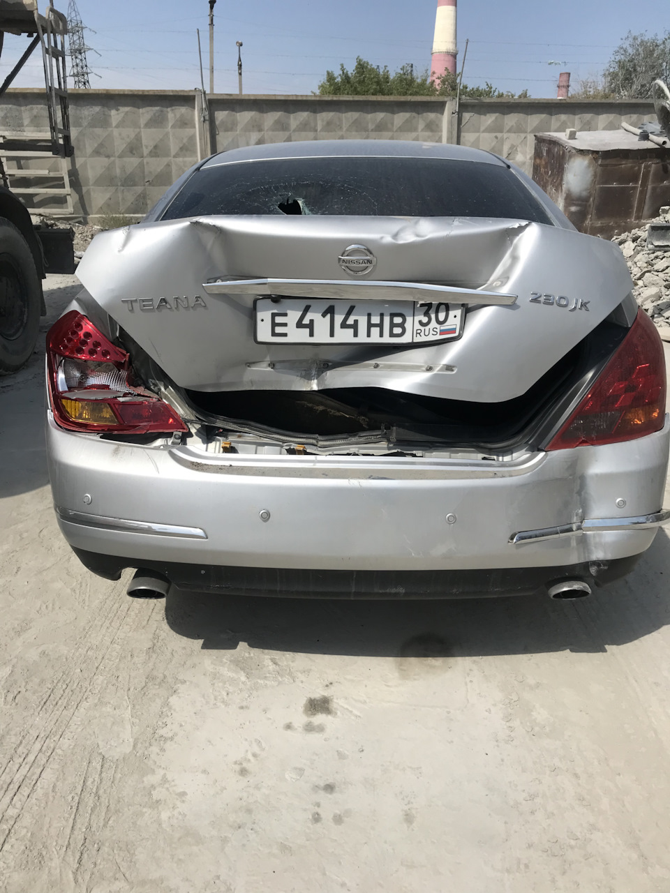 Ну вот как то так (ДТП) — Nissan Teana (J31), 2,3 л, 2006 года | ДТП |  DRIVE2