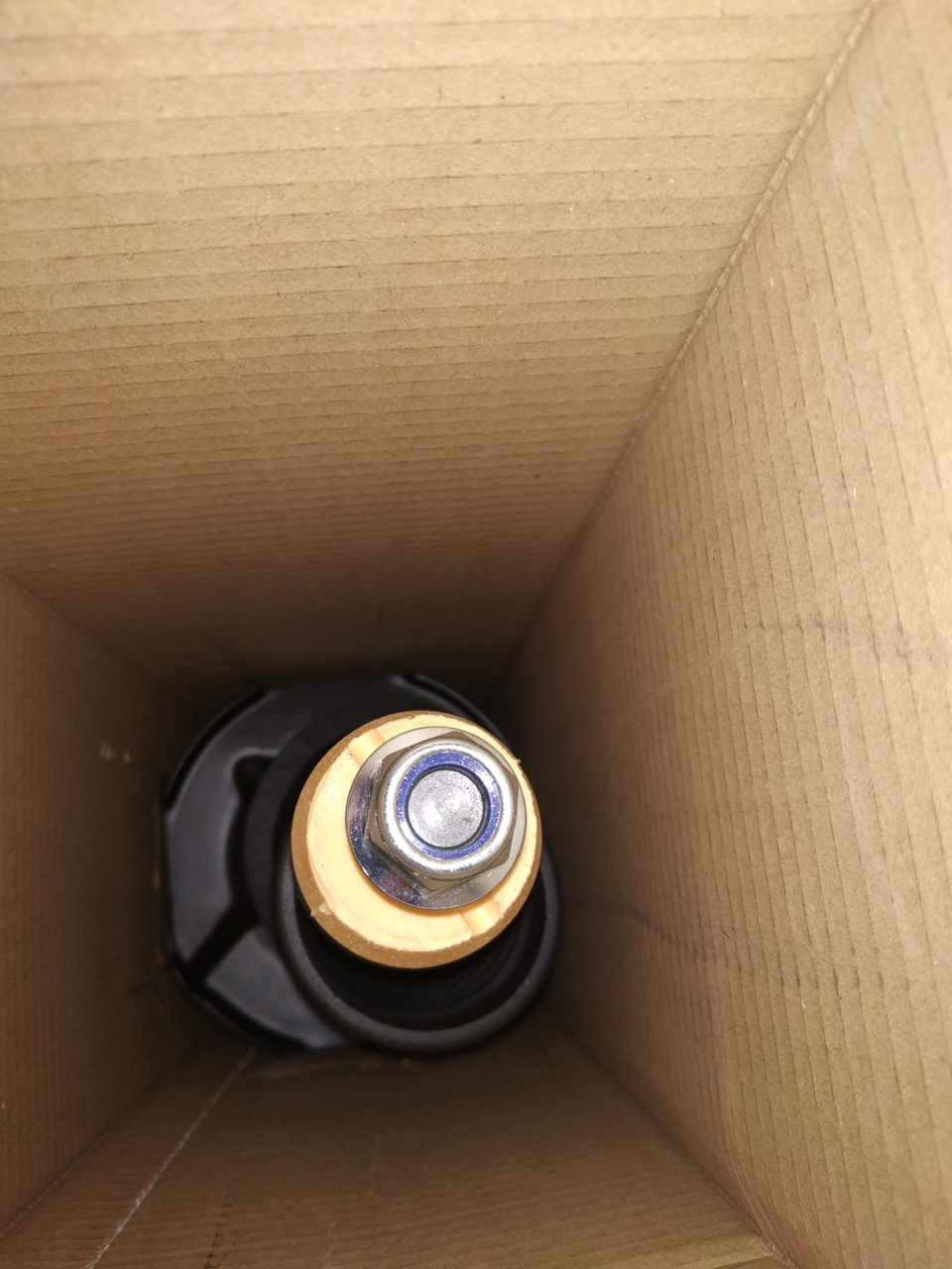 Друзья, нужна помощь. Как затягивать гайку штока на стойке Бильштайн ...