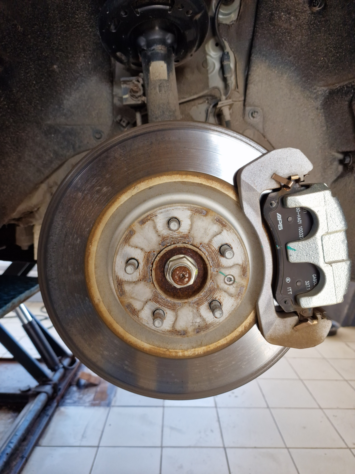 Фото в бортжурнале Hongqi E-QM5