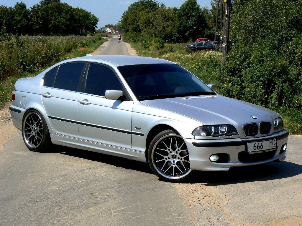 BMW 3 e46 за рулем