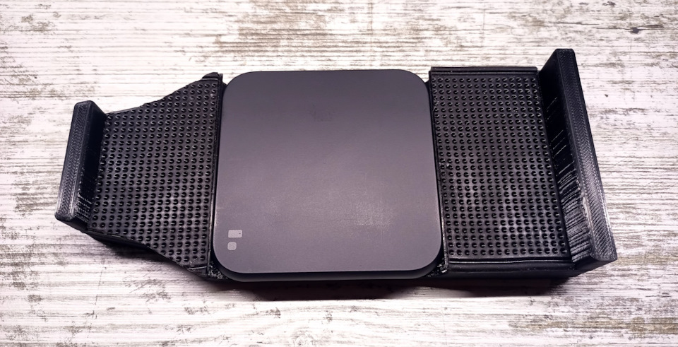 Авто с двумя телефонами в подлокотнике eOZ0h5JBRWum geBqFDPK2e4iGw 960