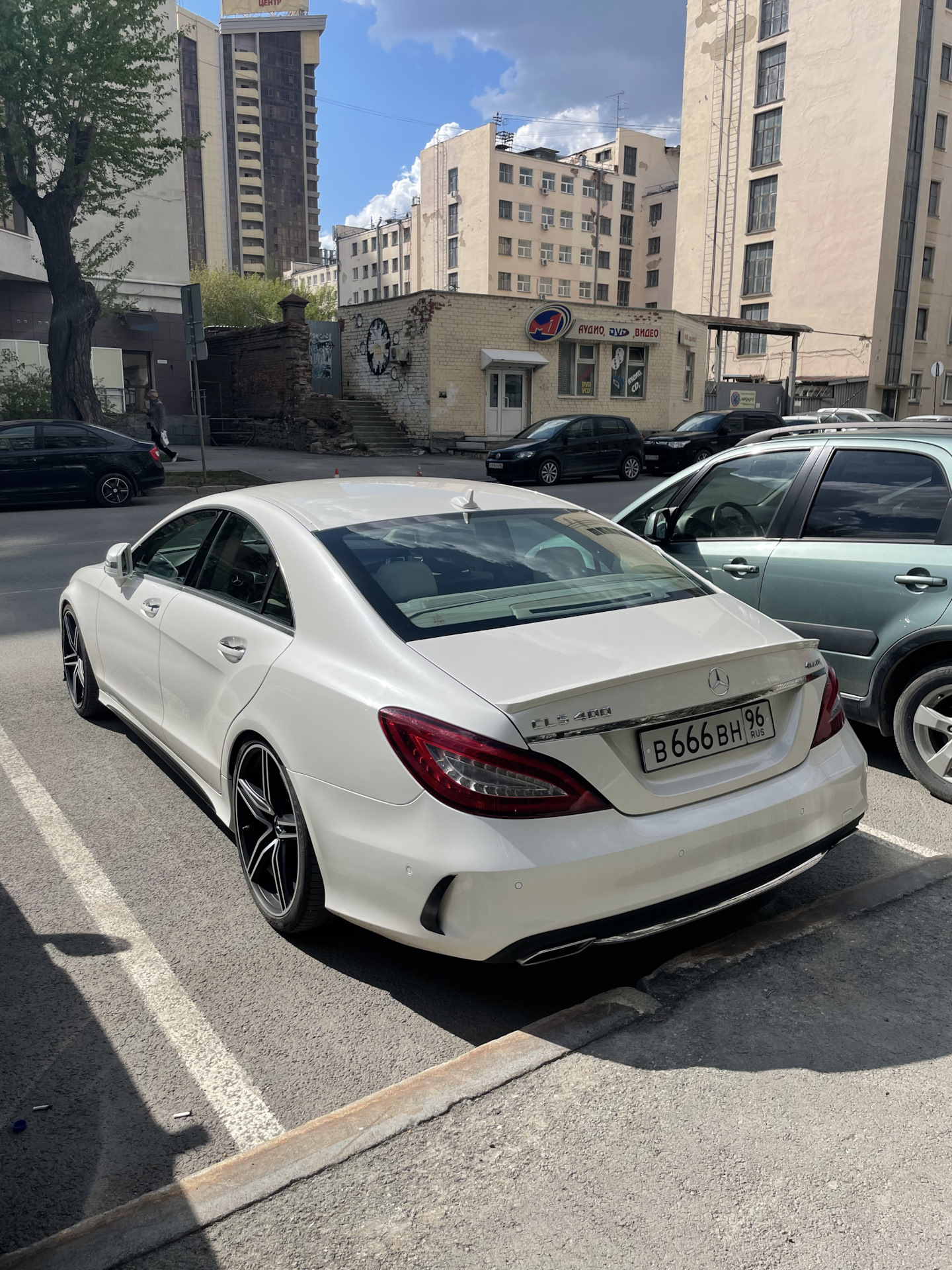 Пороги, элероны заднего бампера — Mercedes-Benz CLS (C218), 3 л, 2016 ...