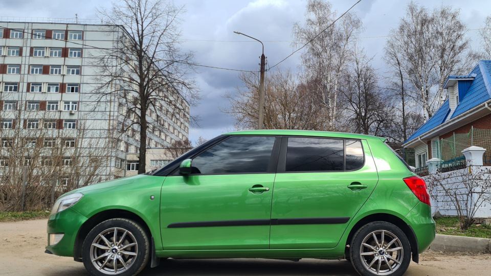 Какое масло использовать в двигателе Skoda Fabia 2 поколение MK2 (2008-2015)
