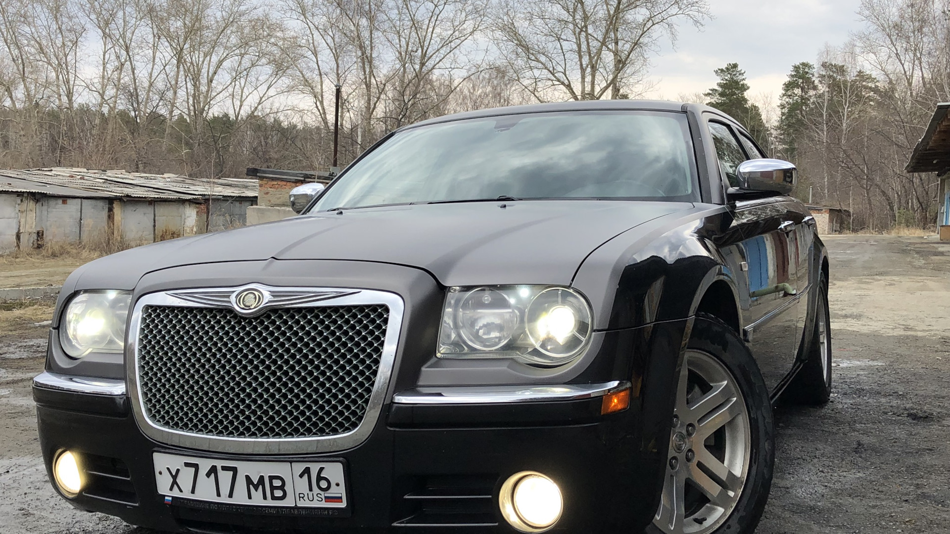 Chrysler 300 (300C) (1G) 2.7 бензиновый 2005 | 2.7 на DRIVE2