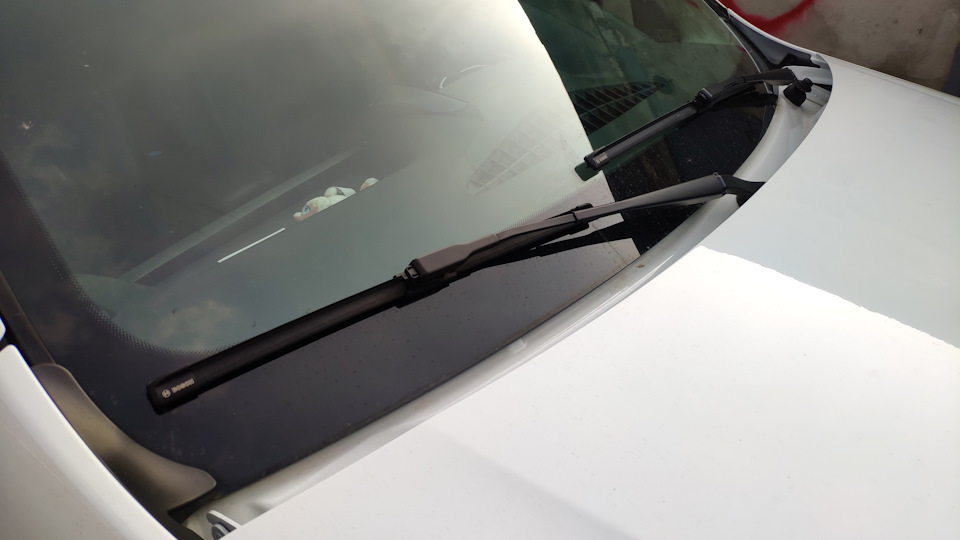 Duster как снять дворники Замена щеток стеклоочистителей (BOSCH A312S) - Renault Duster (1G), 2 л, 2017 го