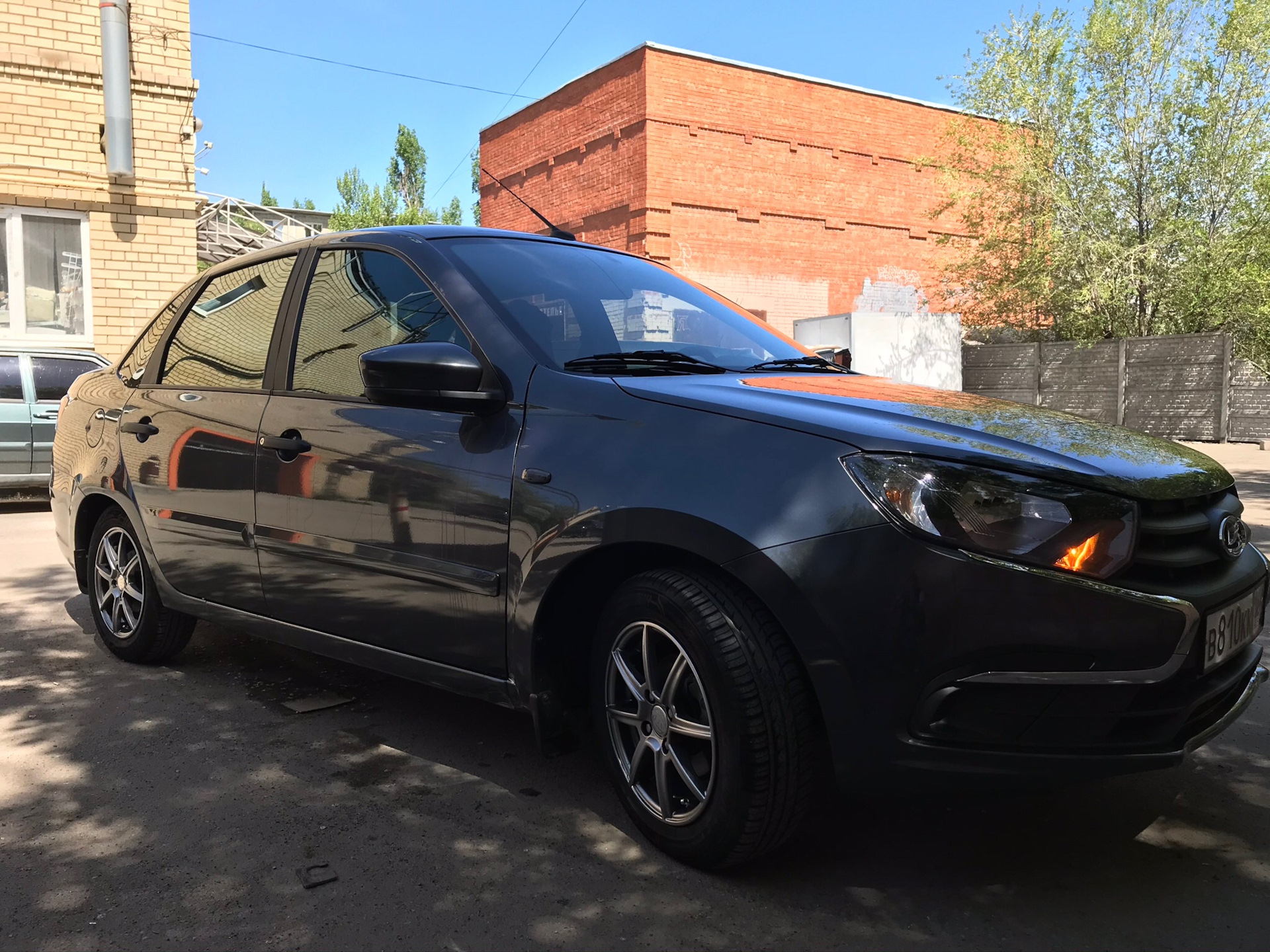#19. Атермальная тонировка 70% Green 🍏 Передние боковые стёкла. — LADA ...