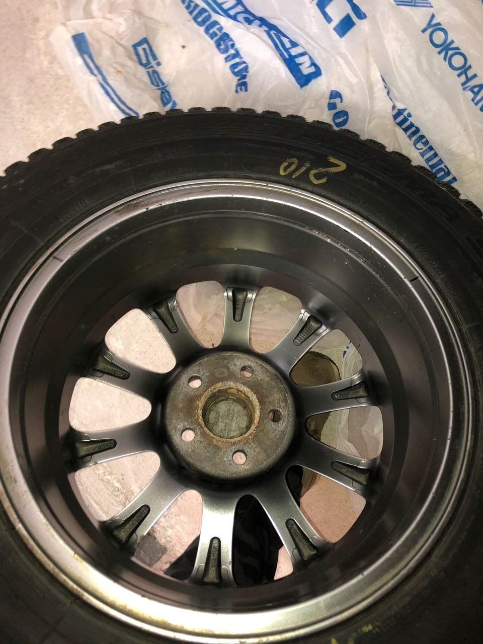 Продам Колеса Зима Шипы — Mazda CX-7, 2,5 л, 2011 года | шины | DRIVE2
