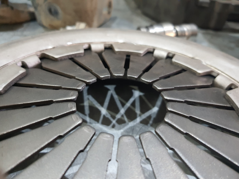 engine-coolant-still-leaking-volvo-xc70-iii-2-4-2008