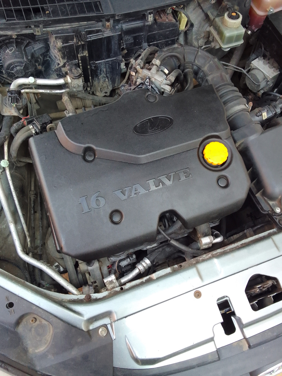 Побелел пластик (белесость на пластике) — Lada Приора седан, 1,6 л ...