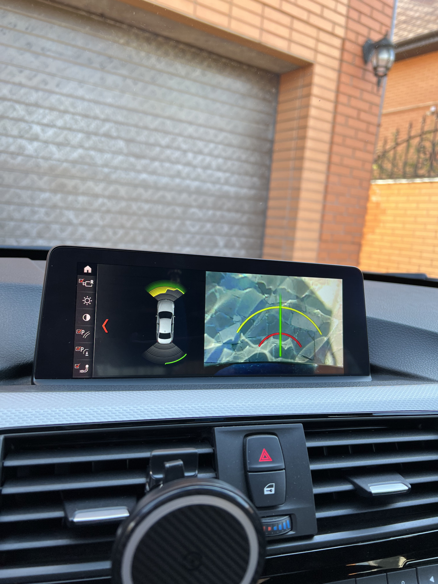Камера заднего вида — BMW 3 series (F30), 2 л, 2017 года | электроника ...