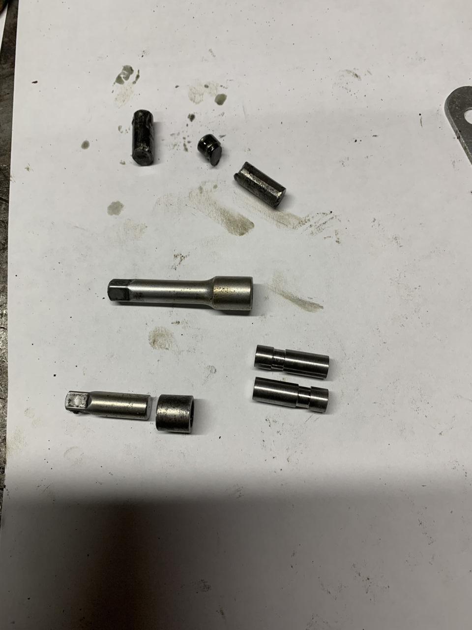 штифт клапана