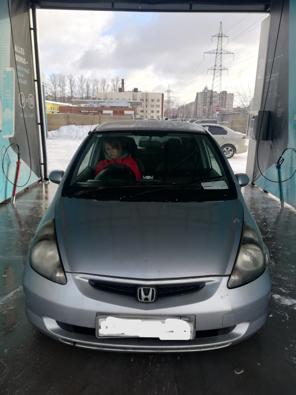 Помыл машину — Honda Fit (1G), 1,3 л, 2003 года | мойка | DRIVE2