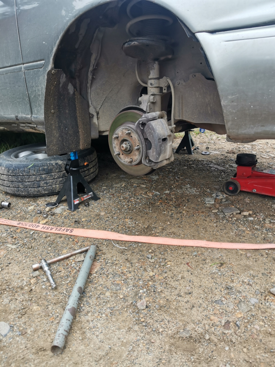 Замена резинок стабилизатора — Toyota Camry (V30), 1,8 л, 1991 года ...