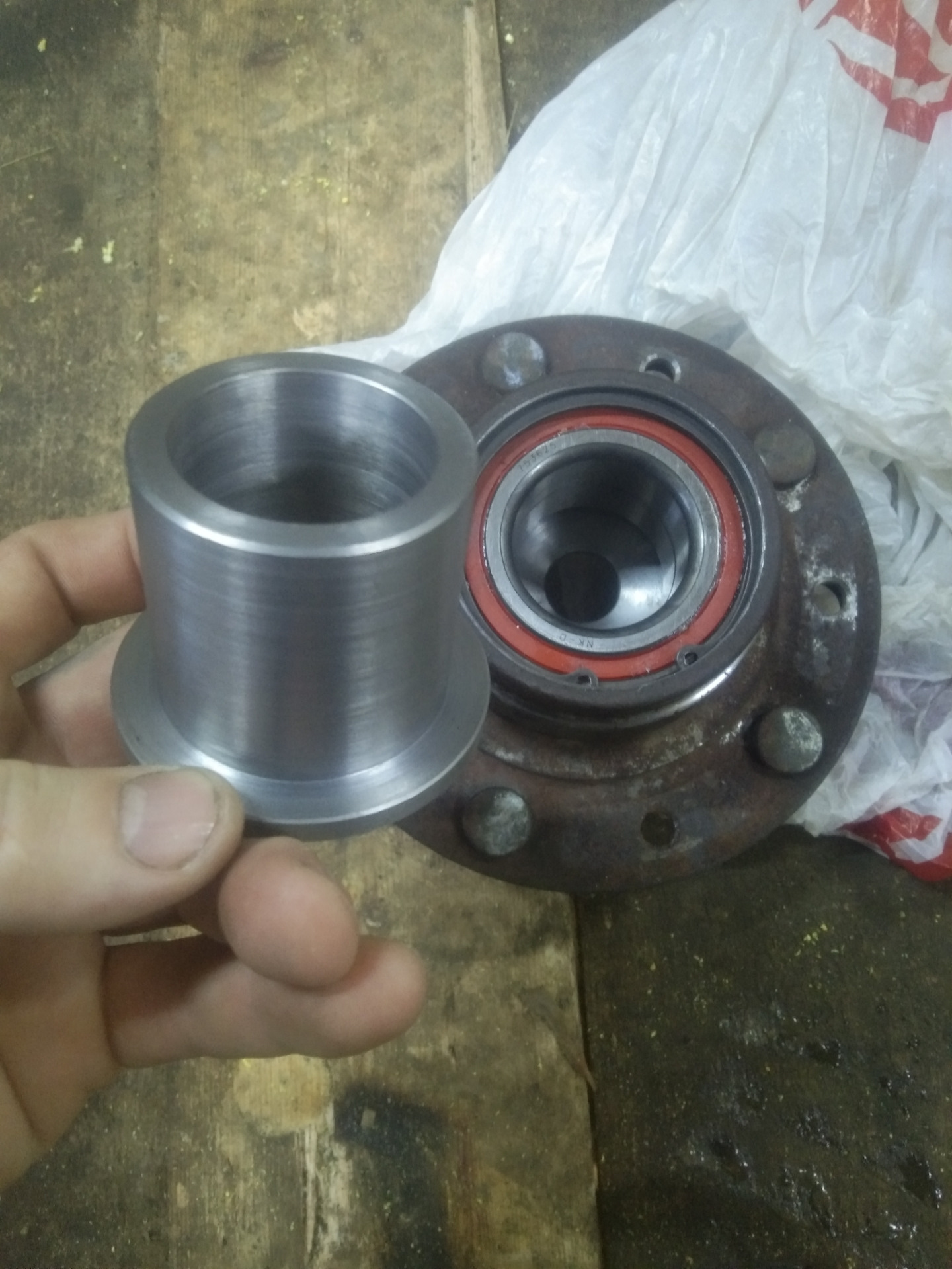 Переделка задней ступицы. — Ford Transit (7G), 2,2 л, 2007 года ...