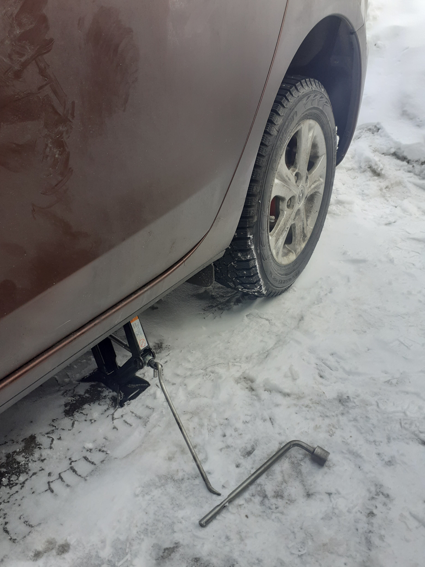 Подтяжка ручника — Mazda 3 (2G) BL, 1,6 л, 2011 года | аксессуары | DRIVE2