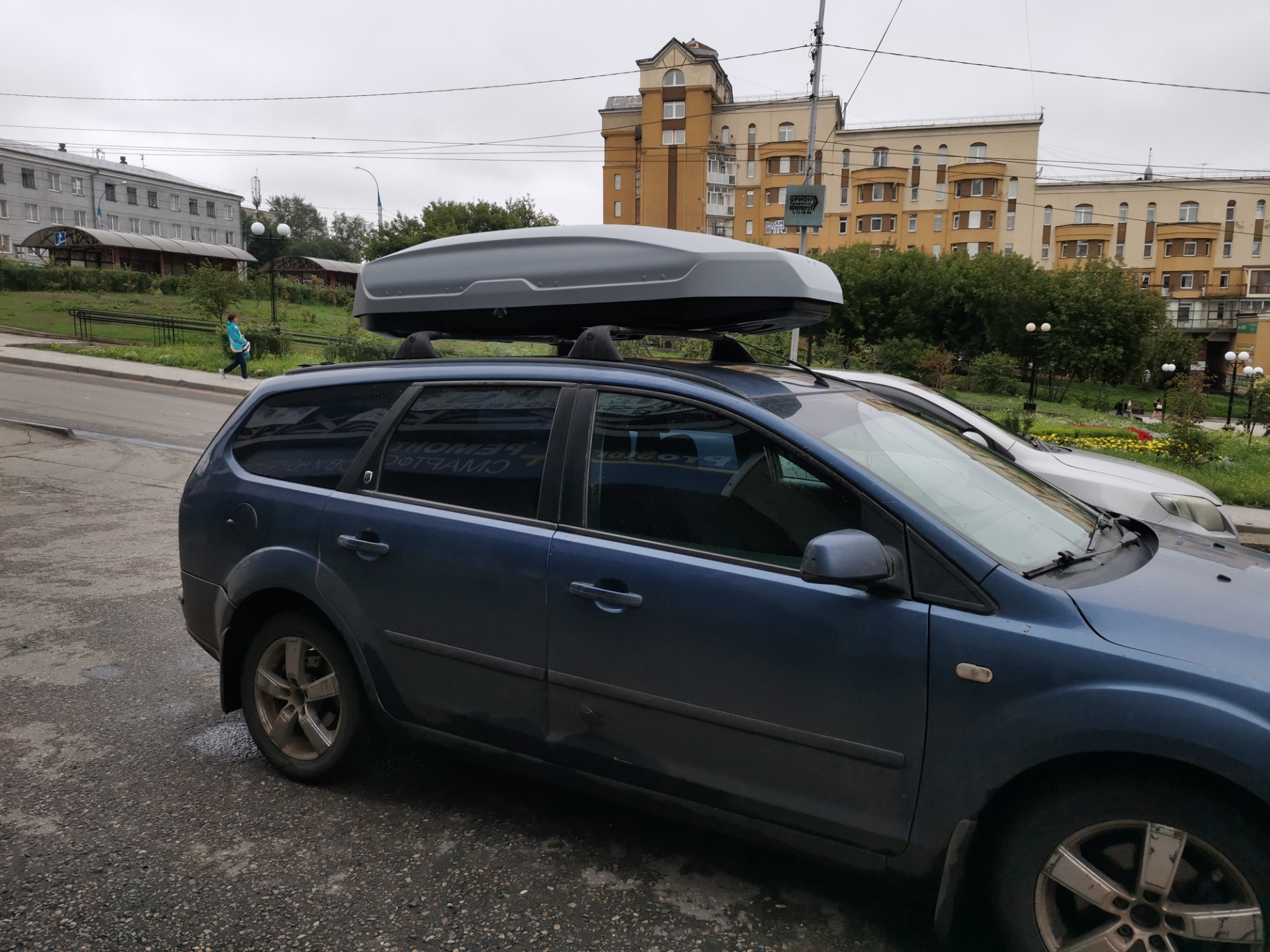 Автобокс на крышу автомобиля екатеринбург. Автобокс Corolla e120. Пежо 4007 автобокс. Bogdan 2111 автобокс. SKYGUARD 850 автобокс.