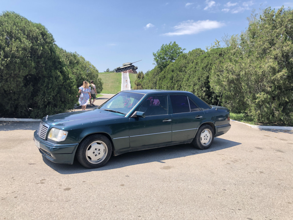 Мерседес бенц т80. Мерседес т80. Русский Мерседес. Танки Мерседес. Новый Tank Mercedes.