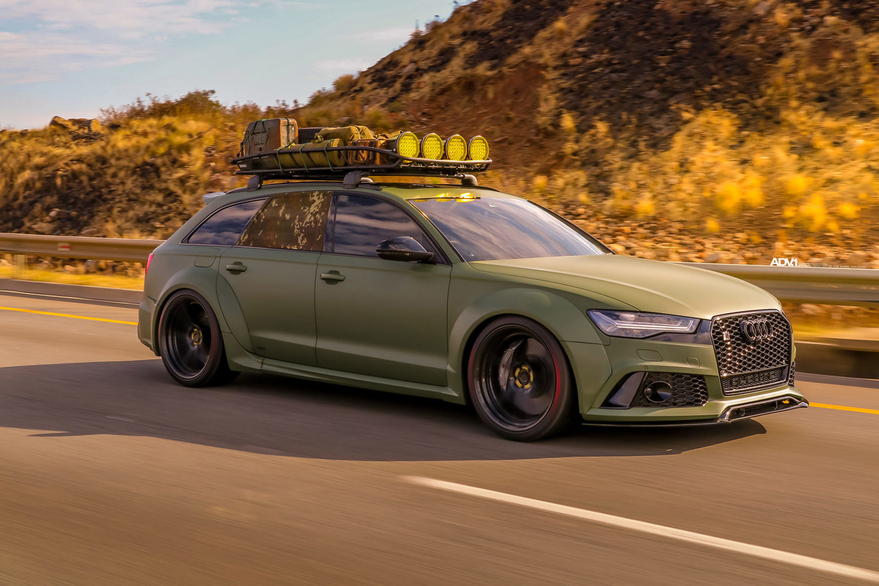 Салатовая Ауди rs6 c6