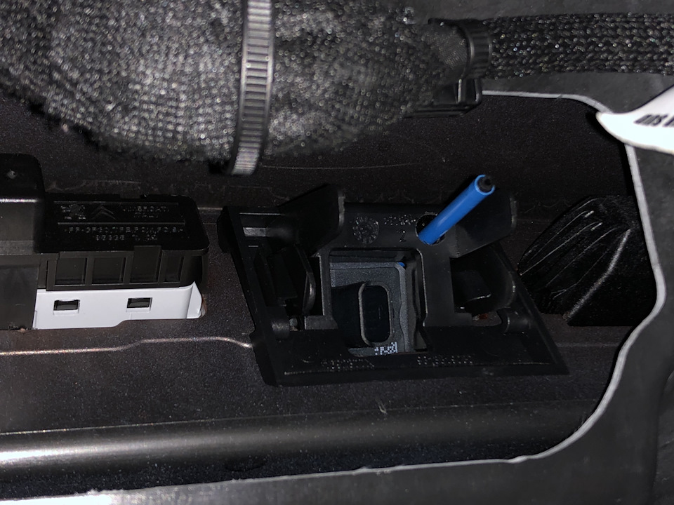 Фото в бортжурнале Peugeot 3008 (2G)