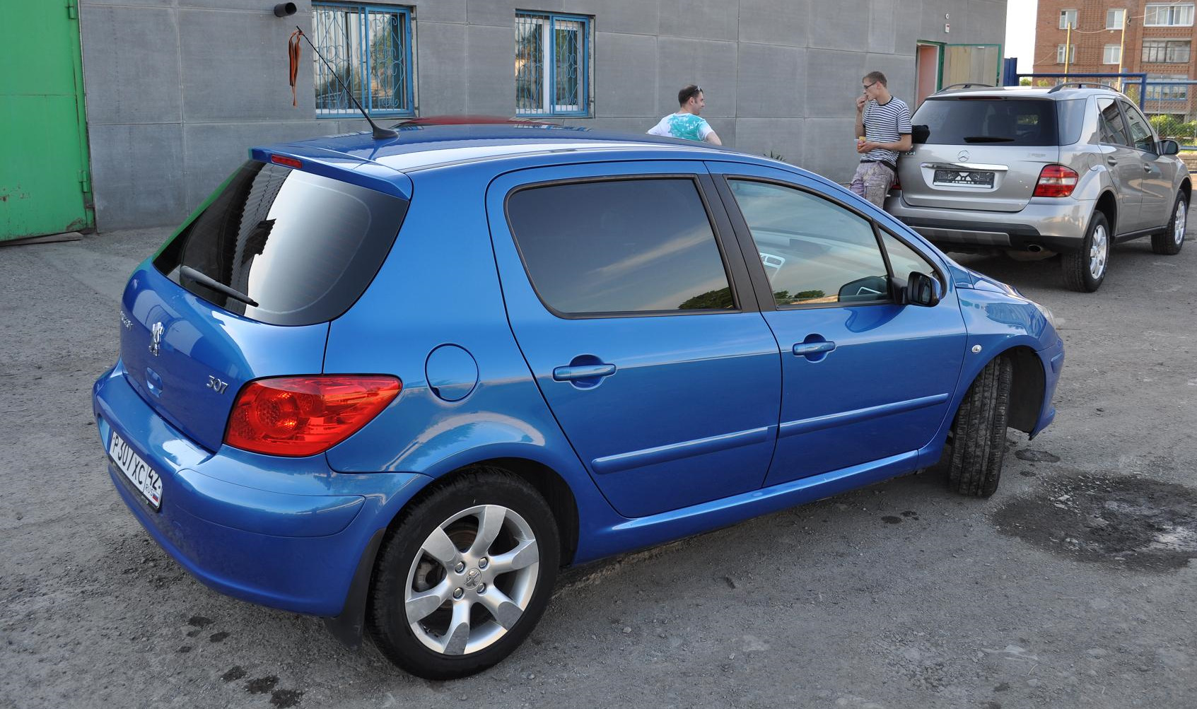 Опорные подшипники и передние колодки (для себя) — Peugeot 307, 1,6 л ...