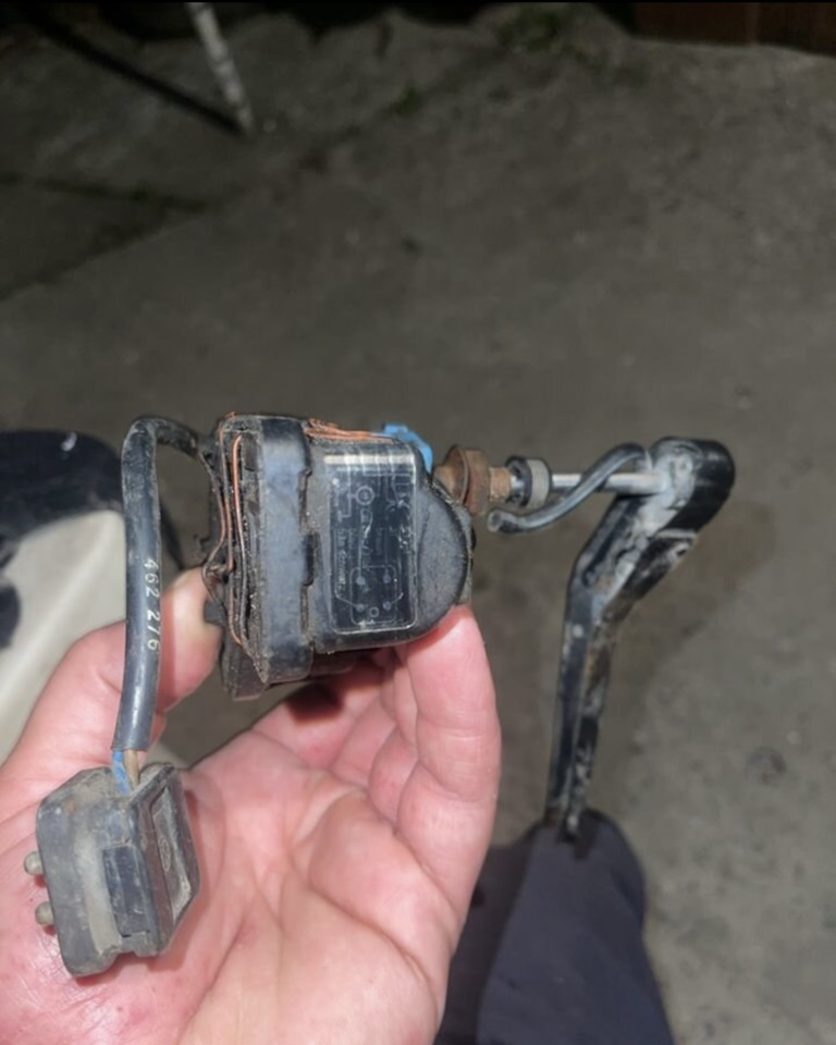 Стеклоочистители фар на Mercedes-Benz E-class (W124). Б/у | 17 000 ₽ в ...