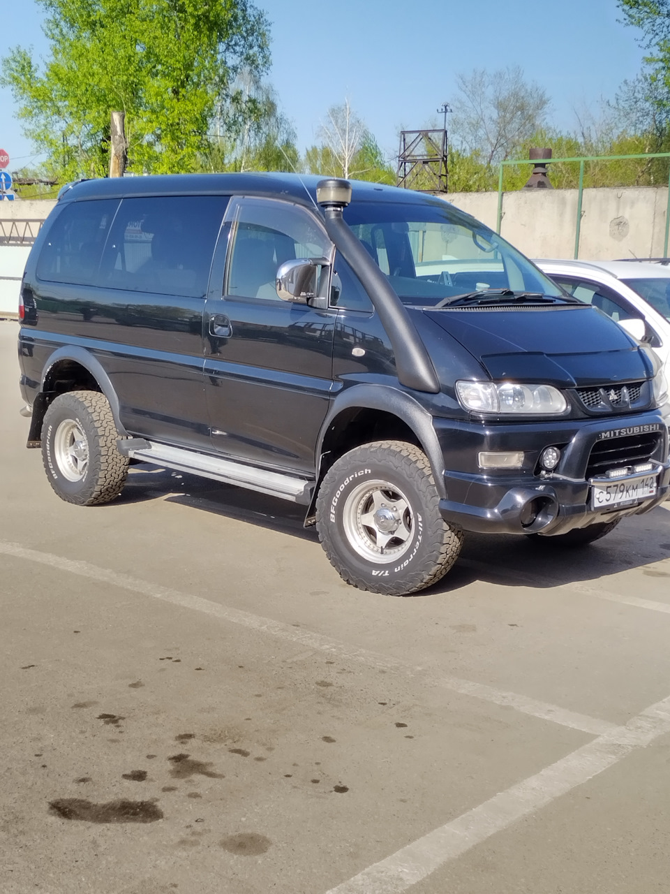 Все гениальное -просто! — Mitsubishi Delica (L400), 3 л, 2005 года |  колёсные диски | DRIVE2